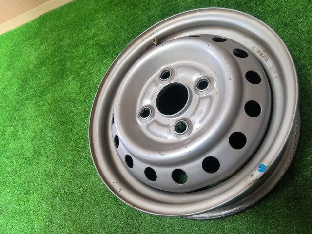 12インチ スチールホイール 12×3.5J 4H
