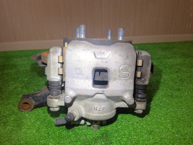 キャリィ EBD-DA16T 右フロントナックルハブ ローター
