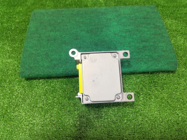 キャリィ EBD-DA16T エアバッグコンピューター 38910-82M00