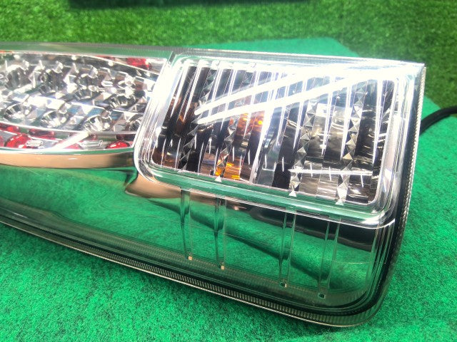 【中古】ｅＫワゴン DBA-H82W 左テールランプ 8331A047