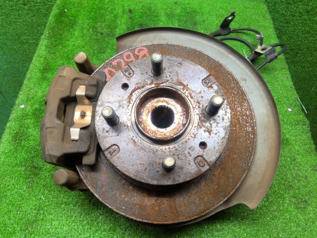 【中古】ｅＫワゴン DBA-H82W 左フロントナックルハブＡＳＳＹ 3870A025
