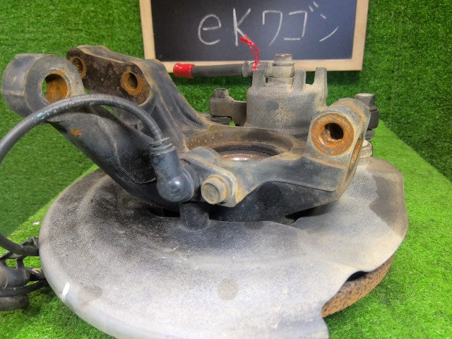 【中古】ｅＫワゴン DBA-H82W 左フロントナックルハブＡＳＳＹ 3870A025