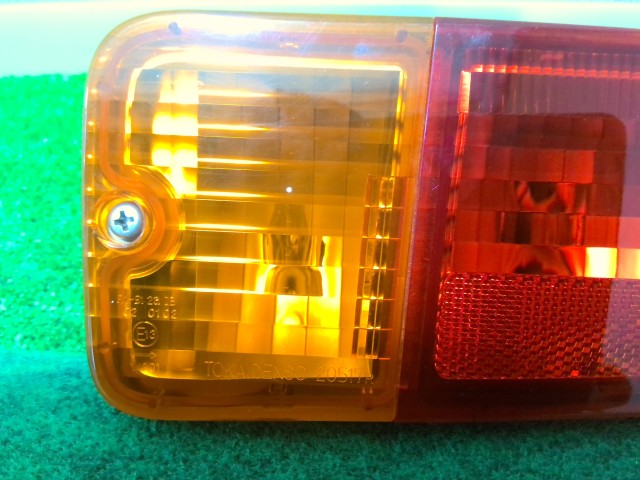 【中古】サンバー EBD-S510J 右テールランプ ブレーキランプ