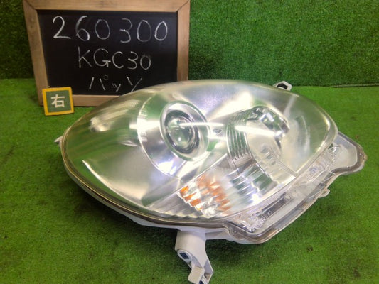 パッソ 右ヘッドランプＡＳＳＹ DBA-KGC30 81110-B1390