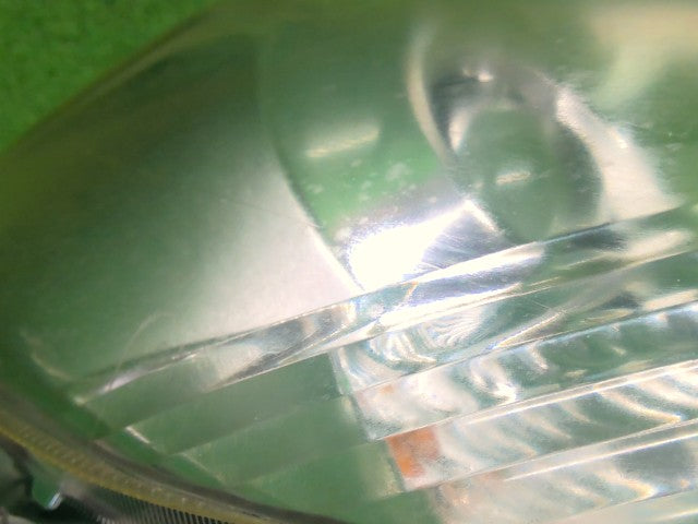 パッソ 右ヘッドランプＡＳＳＹ DBA-KGC30 81110-B1390