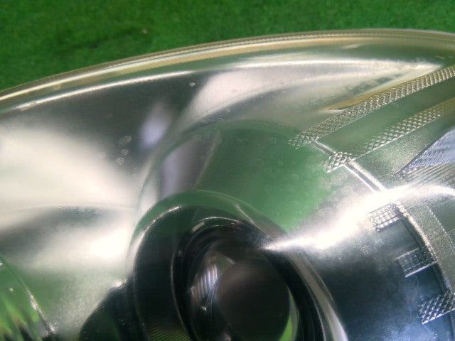 パッソ 左ヘッドランプＡＳＳＹ DBA-KGC30 81150-B1390