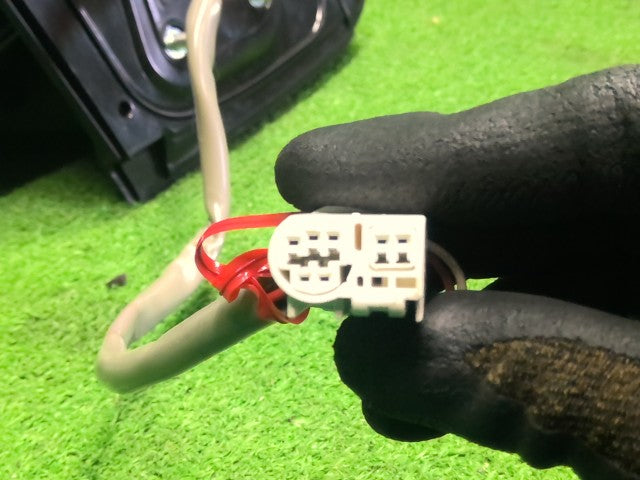 パッソ 左サイドミラー DBA-KGC30 87940-B1360