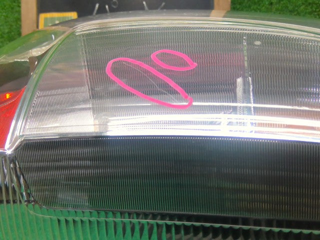 パッソ 右テールランプ DBA-KGC30 81550-B1240