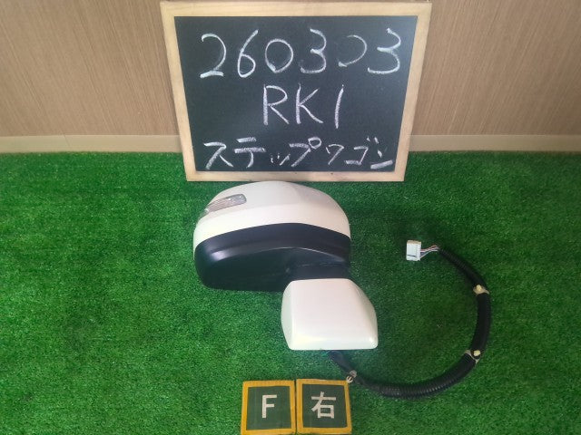 【中古】ステップワゴン DBA-RK1 右サイドミラー 右ドアミラー
