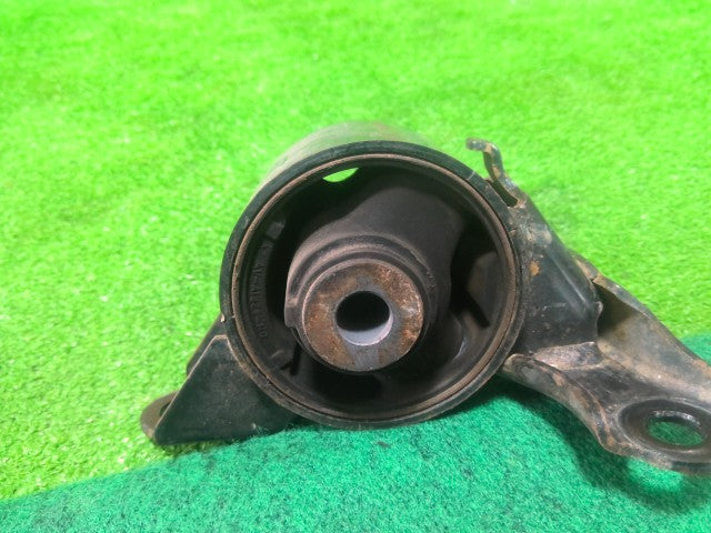 【中古】ステップワゴン DBA-RK1 エンジンマウント4個セット 50850-SZW-003
