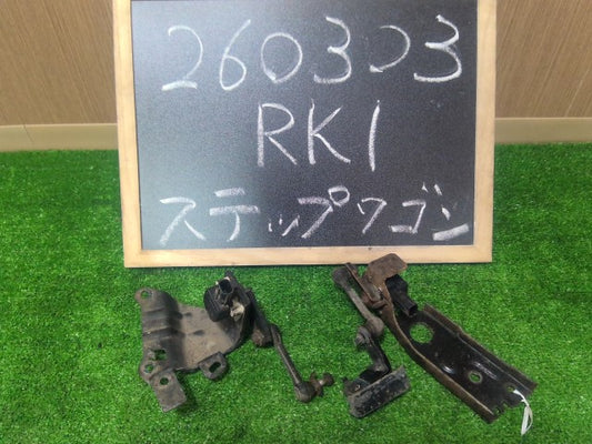 【中古】ステップワゴン DBA-RK1 ハイトコントロールセンサー 前後2個
