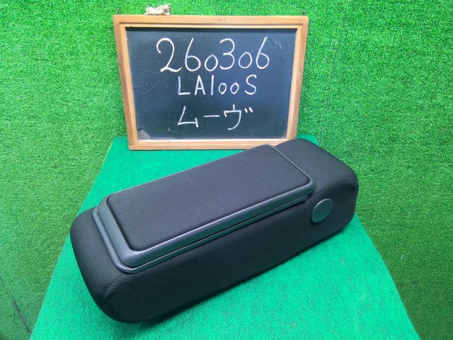 【中古】ムーヴ DBA-LA100S アームレスト 72810-B2GG0-B0