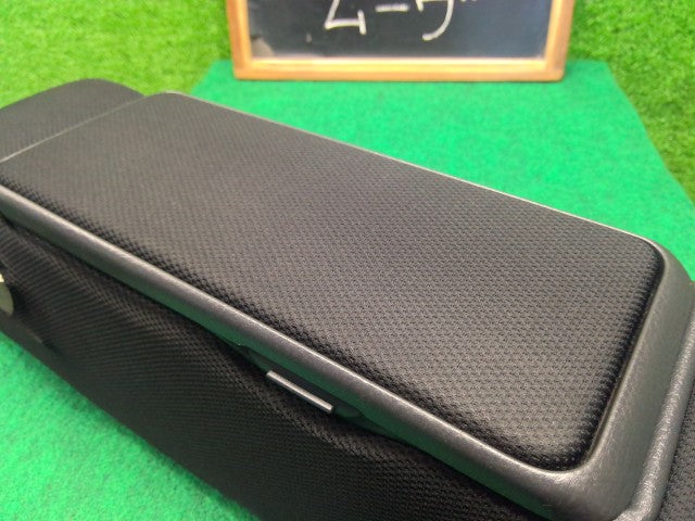 【中古】ムーヴ DBA-LA100S アームレスト 72810-B2GG0-B0