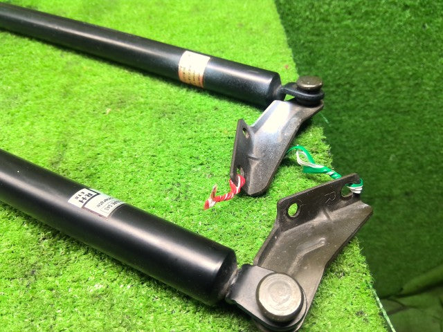 【中古】ハイゼット LE-S210V バックドアダンパー 68950-97504