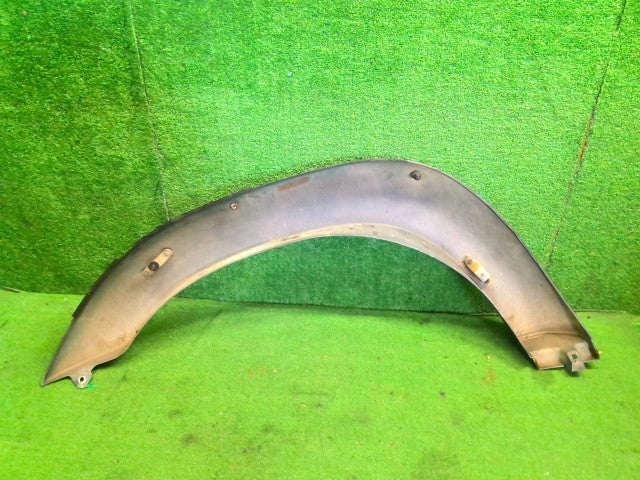 【中古】ランドクルーザー S-HDJ81V 右フロントオーバーフェンダー 53087-60904