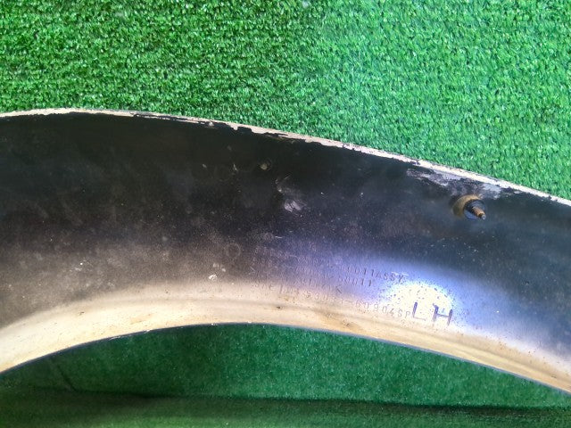 【中古】ランドクルーザー S-HDJ81V 左フロントオーバーフェンダー 53088-60904