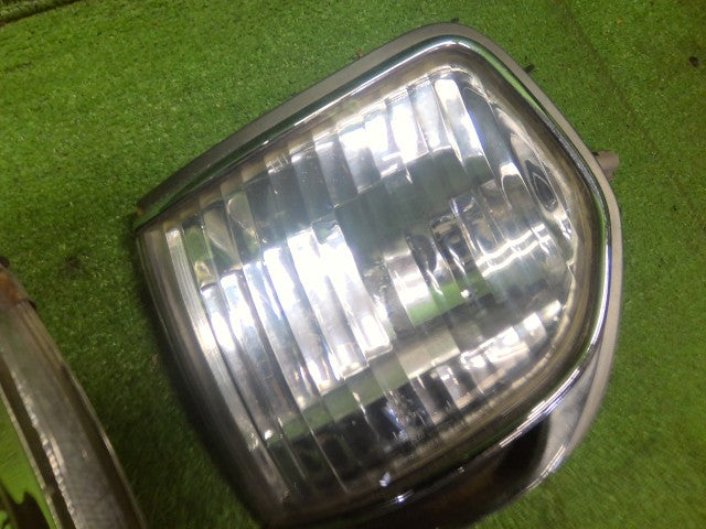 【中古】ランドクルーザー S-HDJ81V ヘッドランプ左右セット 81110-60371