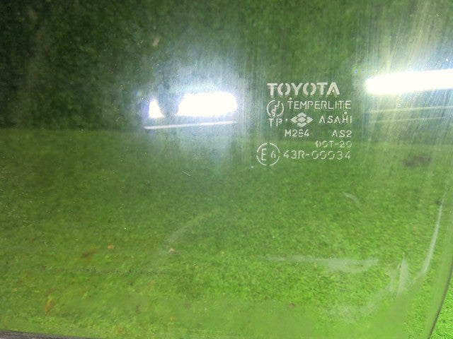 【中古】ランドクルーザー S-HDJ81V 左フロントドアガラス 68112-60060