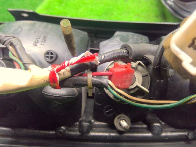 【中古】ランドクルーザー S-HDJ81V テールランプ左右セット 81550-60332