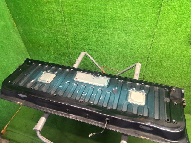 【中古】ランドクルーザー S-HDJ81V バックドア 下側