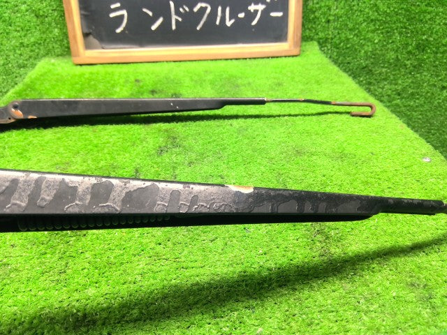 【中古】ランドクルーザー S-HDJ81V フロントワイパーアーム 85211-60011