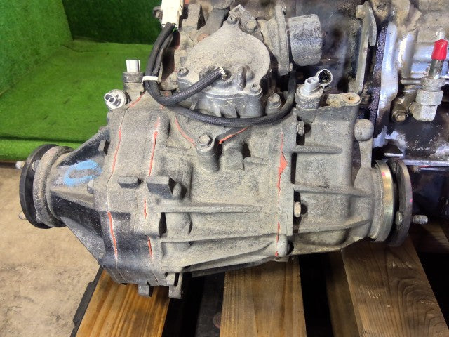 【中古】ランドクルーザー S-HDJ81V オートマチックミッションＡＳＳＹ 35000-60450