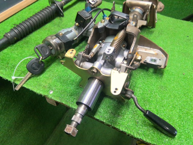 【中古】ランドクルーザー S-HDJ81V ステアリングコラム 45870-60070