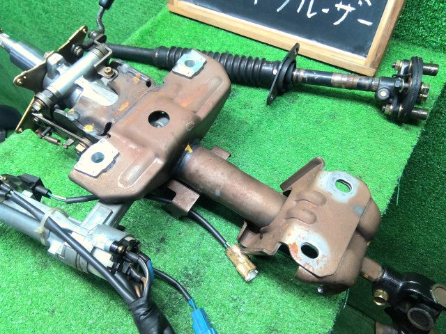 【中古】ランドクルーザー S-HDJ81V ステアリングコラム 45870-60070