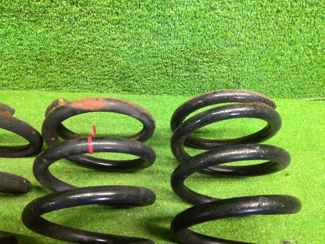 【中古】ランドクルーザー S-HDJ81V スプリングセット 6M1
