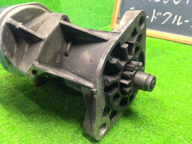 【中古】ランドクルーザー S-HDJ81V セルモーター 28100-17030