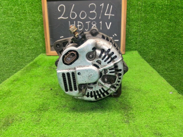 【中古】ランドクルーザー S-HDJ81V オルタネーター 27060-17180