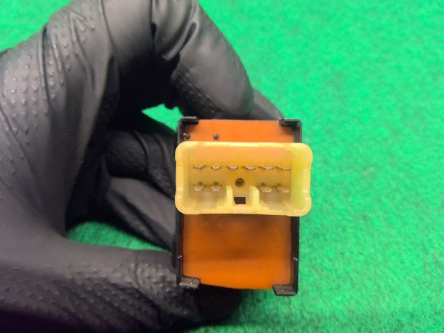 【中古】ランドクルーザー S-HDJ81V ドアミラースイッチ 84870-60010