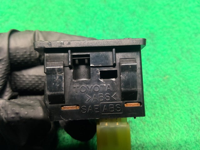 【中古】ランドクルーザー S-HDJ81V ドアミラースイッチ 84870-60010