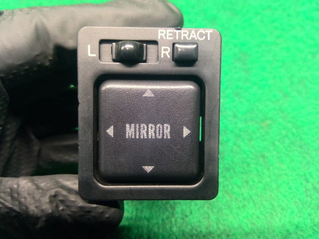 【中古】ランドクルーザー S-HDJ81V ドアミラースイッチ 84870-60010
