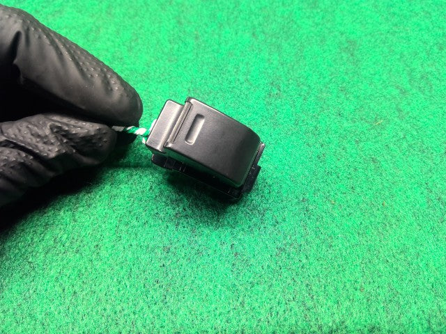 【中古】ランドクルーザー S-HDJ81V 右リアドア パワーウインドウスイッチ