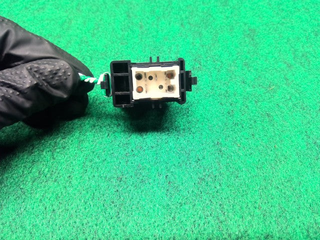 【中古】ランドクルーザー S-HDJ81V 右リアドア パワーウインドウスイッチ