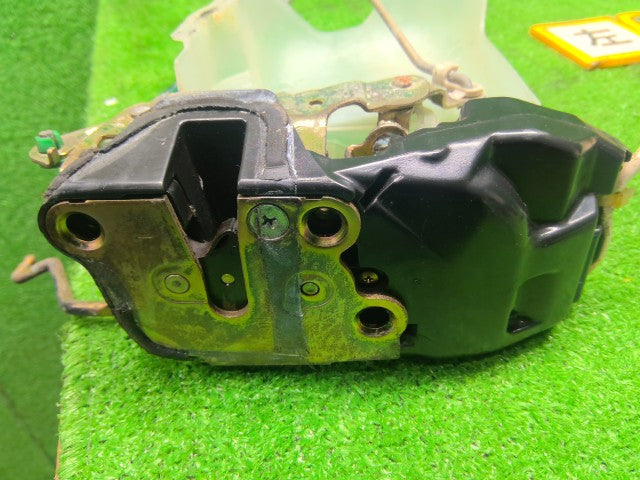 【中古】ランドクルーザー S-HDJ81V 左フロントドアロックソレノイド 69040-60011