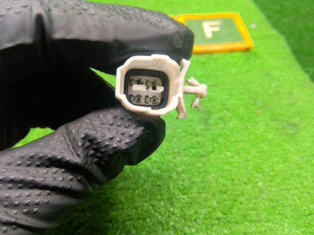 【中古】ランドクルーザー S-HDJ81V 左フロントドアロックソレノイド 69040-60011