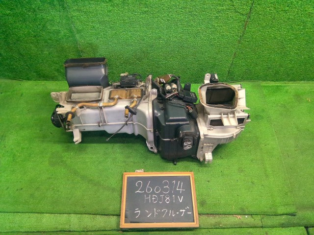 【中古】ランドクルーザー S-HDJ81V カーヒーター 88510-60220
