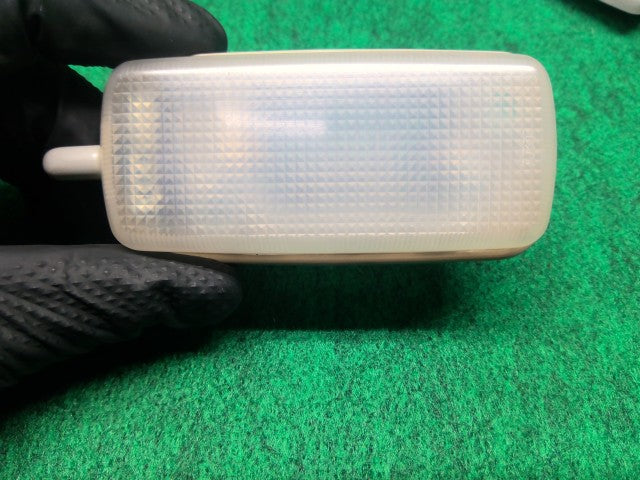 【中古】ランドクルーザー S-HDJ81V ルームランプ センター