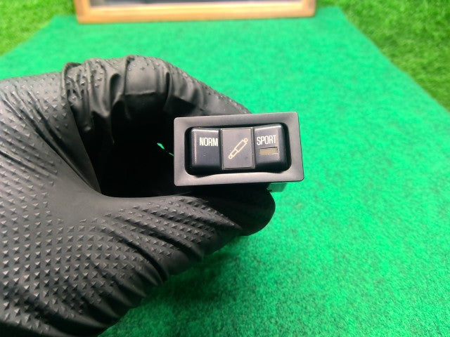 【中古】ランドクルーザー S-HDJ81V ショックモード切替スイッチ 89249-60010