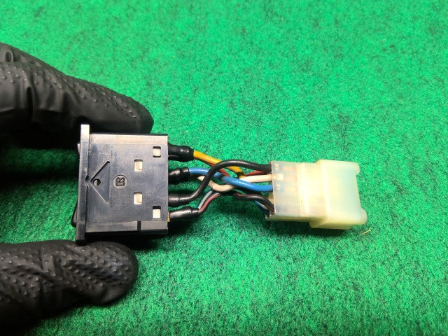 【中古】ランドクルーザー S-HDJ81V ショックモード切替スイッチ 89249-60010