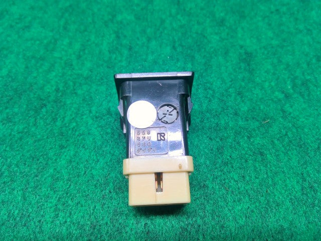 【中古】ランドクルーザー S-HDJ81V センターデフロック スイッチ