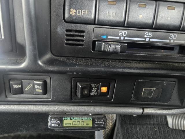 【中古】ランドクルーザー S-HDJ81V リアヒータースイッチ 84730-60030