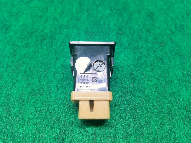 【中古】ランドクルーザー S-HDJ81V フロントフォグ スイッチ