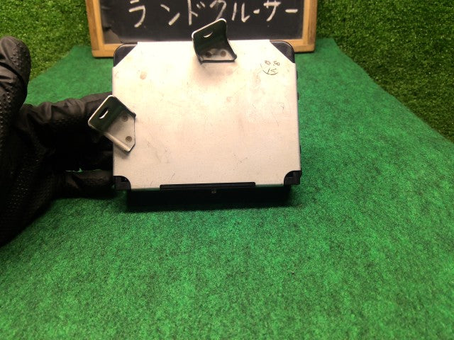 【中古】ランドクルーザー S-HDJ81V クルーズコントロールコンピューター 88240-60080