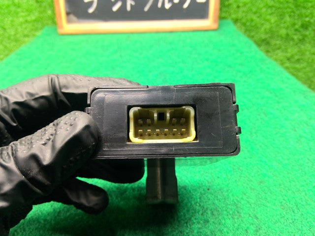 【中古】ランドクルーザー S-HDJ81V トランスミッションリレー 89531-60010
