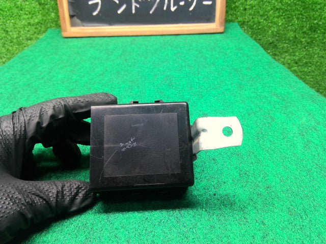 【中古】ランドクルーザー S-HDJ81V トランスミッションリレー 89531-60010