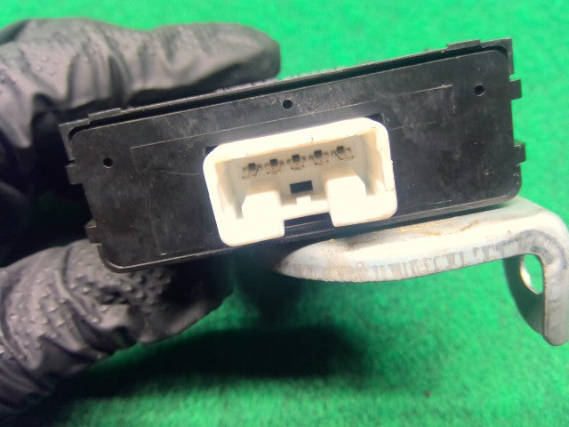 【中古】ランドクルーザー S-HDJ81V パワーステアリングコンピューター 89650-60010
