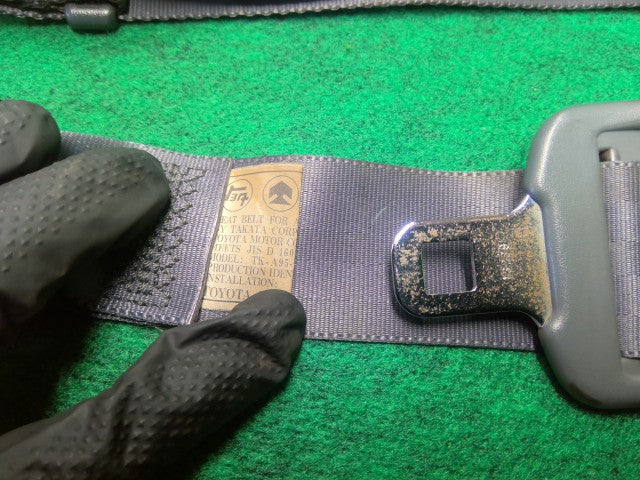 【中古】ランドクルーザー S-HDJ81V リアシートベルト 73380-60021-B0